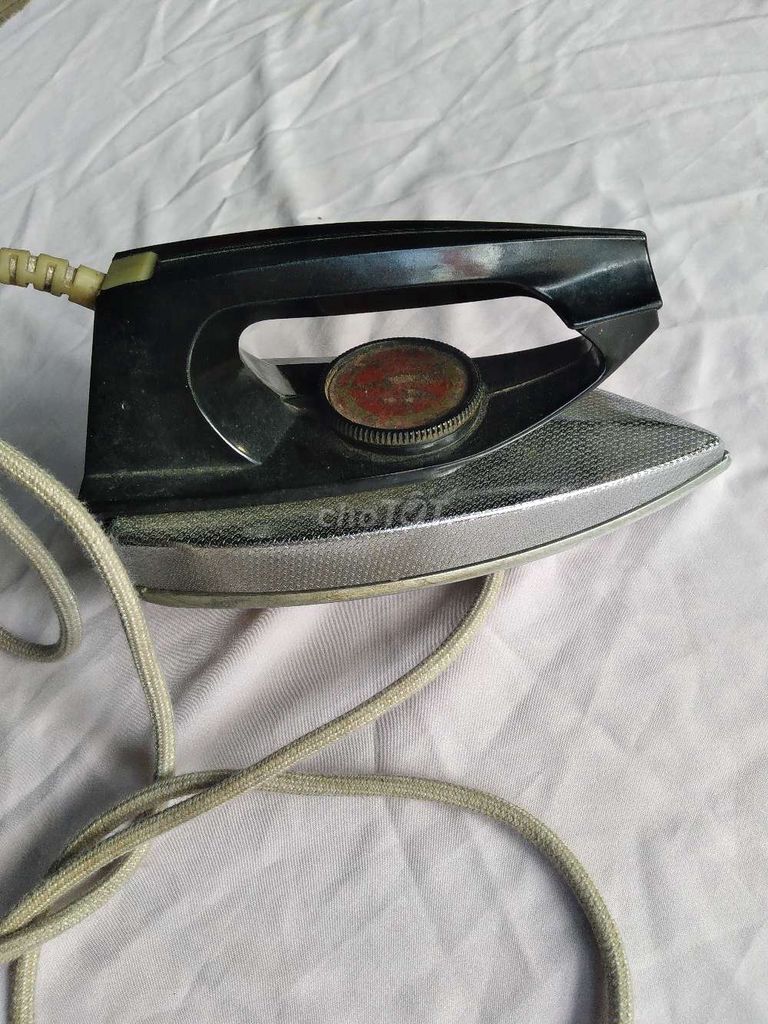 Bàn là điện Liên Xô 1989 đã qua sử dụng
