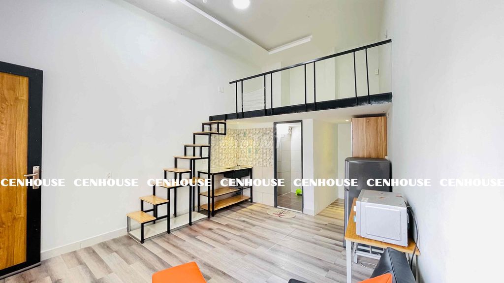 CHÍNH CHỦ TRỐNG LẠI DUPLEX CAO 2mét GIÁP QUẬN 1. Ở 3-4 Người. Fix 500K