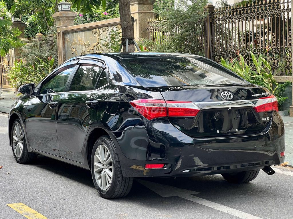 Toyota Corolla Altis 1.8G 2015 màu đen. Mua bán Ô tô tại Quận Long Biên Hà Nội được đăng bởi PHÚC LÂM  AUTO hình 4