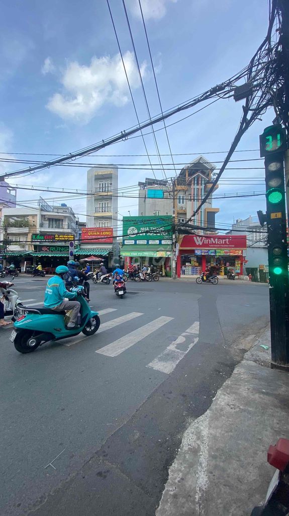 Bán mặt tiền Nguyên Hồng P11 Bình Thạnh. Mua bán nhà ở tại Quận Bình Thạnh Tp Hồ Chí Minh được đăng bởi Minh Khiêm Land hình 3