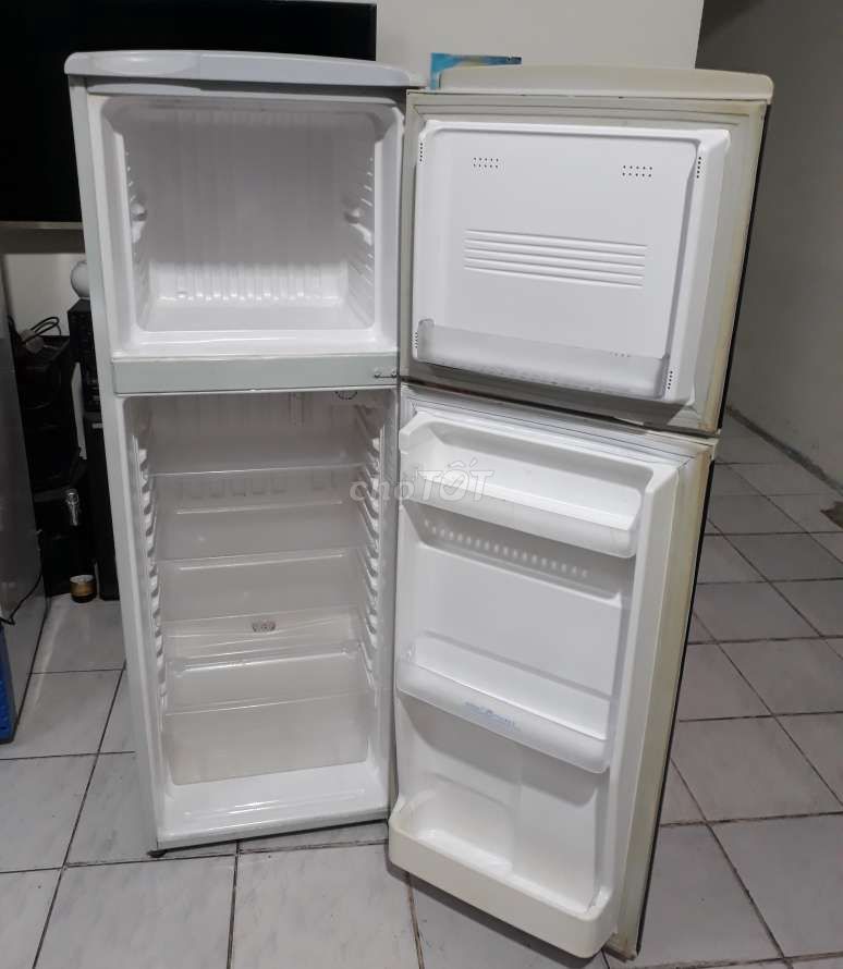 Tủ lạnh Sanyo Aqua 153lít. Như hình