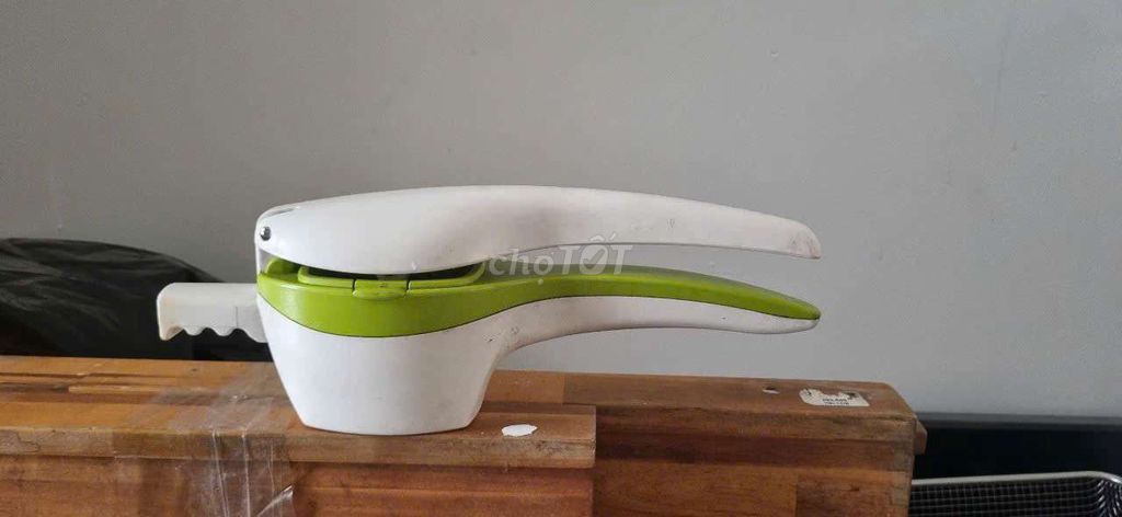 Khuôn nghiền khoai tây RSVP International. Mua bán Dụng cụ nhà bếp tại Quận 1 Tp Hồ Chí Minh được đăng bởi The Olive Steakhouse hình 1