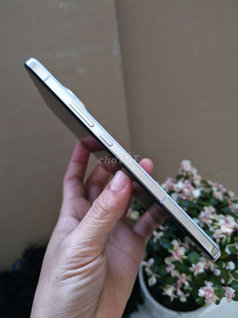 Honor Magic 6 12GB/256GB Pin 97. Mua bán Điện thoại tại Quận Gò Vấp Tp Hồ Chí Minh được đăng bởi hoài hình 3