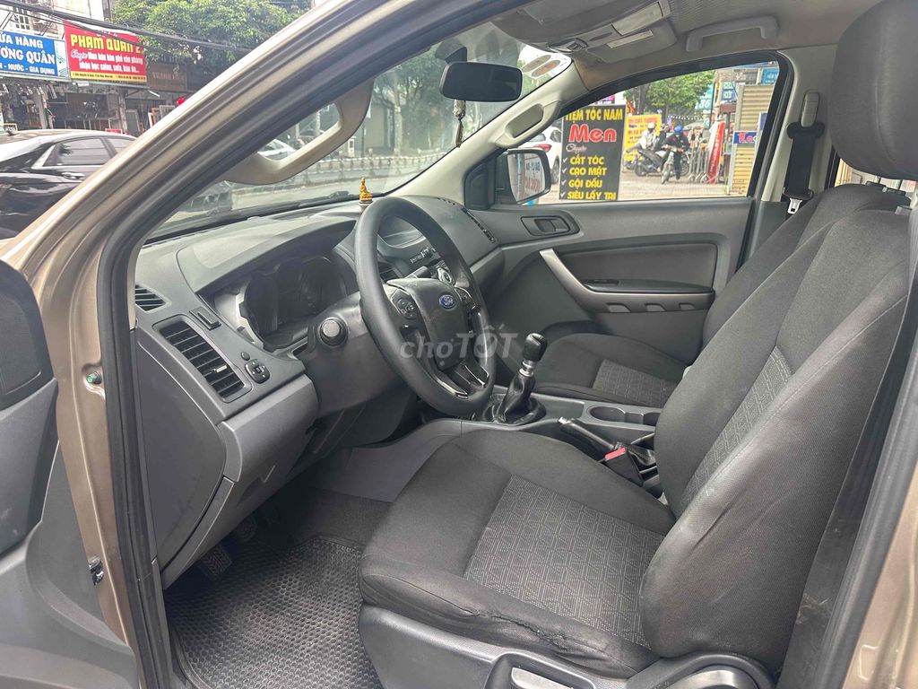 Ford Ranger 2015 XLS 2.2L 4x2 MT - 120000 km. Mua bán Ô tô tại Thành phố Biên Hòa Đồng Nai được đăng bởi Kiên Ford hình 6