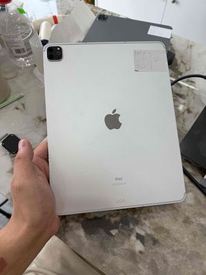 ipad pro m1 12.9inch 5G 512GB. Mua bán Máy tính bảng tại Huyện Thanh Trì Hà Nội được đăng bởi Đoàn Xuân Tùng