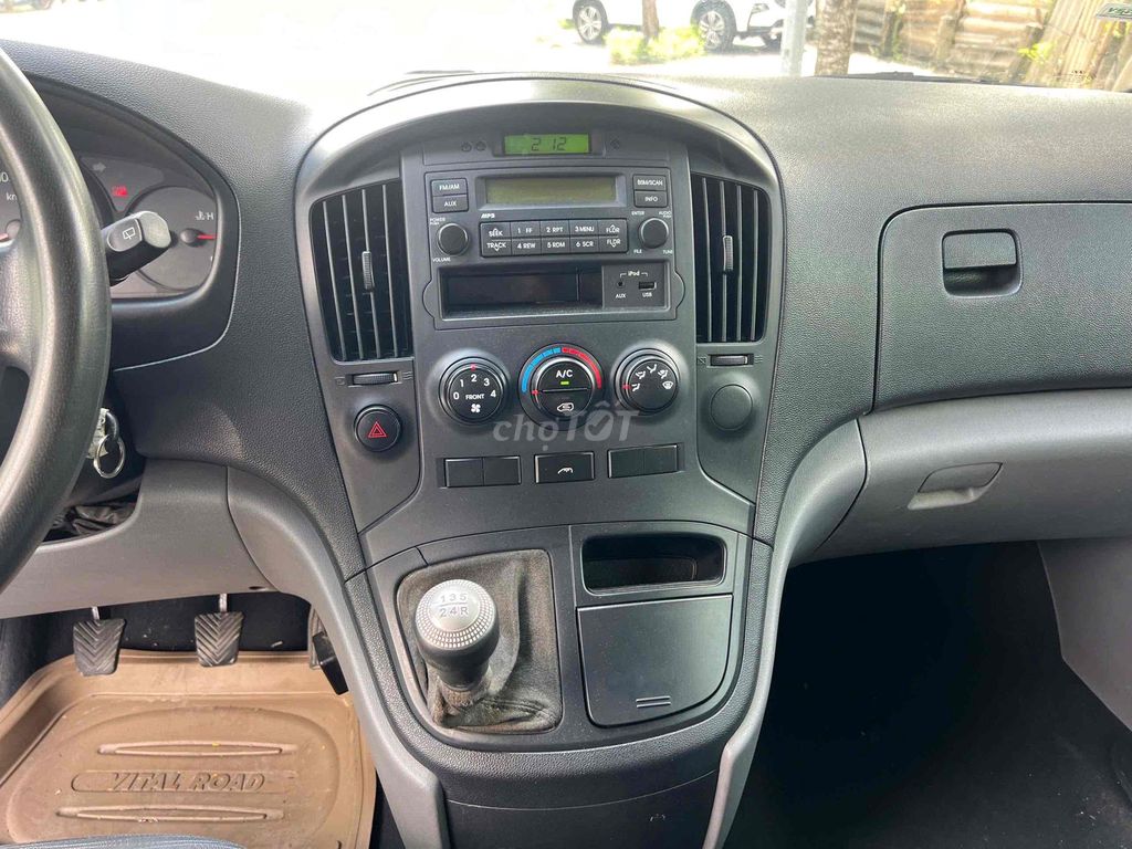 Hyundai Starex 2011 2.5D MT - 130000 km. Mua bán Ô tô tại Quận 7 Tp Hồ Chí Minh được đăng bởi Lethai hình 7