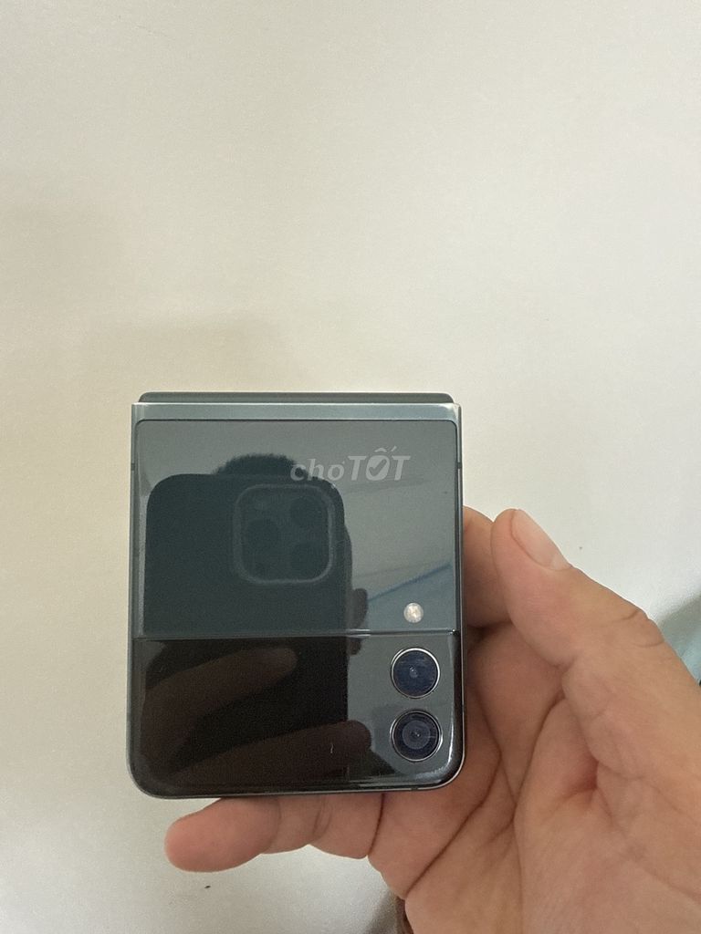 Samsung Z Flip 3 Xanh có sọc. Mua bán Điện thoại tại Thành phố Bắc Giang Bắc Giang được đăng bởi Anh Hiếu hình 1