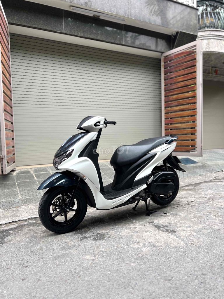 Xe Máy Anh Thao Freego 125cc màu trắng. Mua bán Xe máy tại Quận Cầu Giấy Hà Nội được đăng bởi shop xe may cũ anh thao hình 5