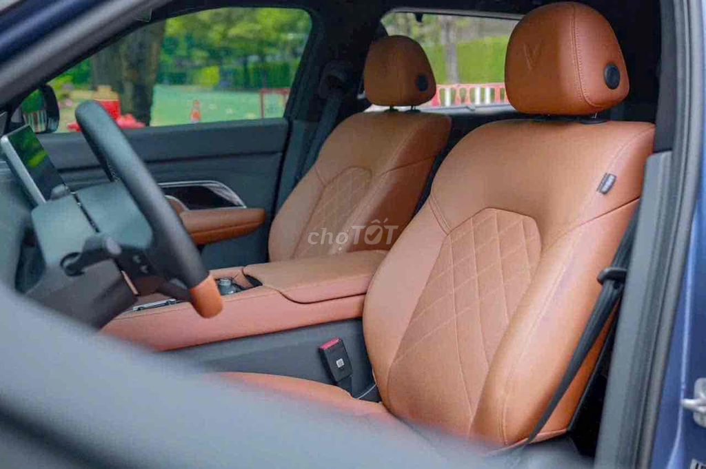 VF8 LUX PLUS ĐỦ MÀU GIAO NGAY-BAO ĐẬU HS KHÓ!. Mua bán Ô tô tại Quận 5 Tp Hồ Chí Minh được đăng bởi Kỳ hình 7