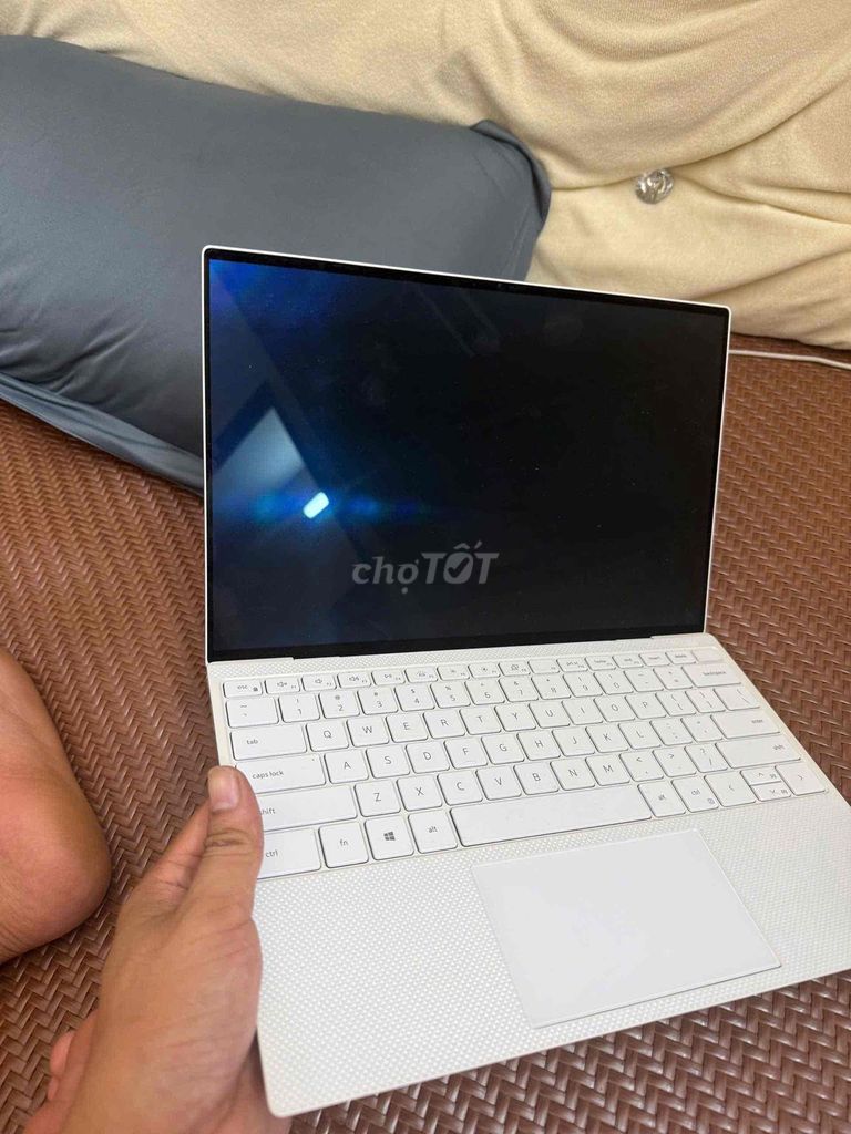 Dell XPS 13 9310 i7-1185G7 32GB/512GB Trắng Like. Mua bán Laptop tại Huyện Hoài Đức Hà Nội được đăng bởi Nguyễn Đức Cường hình 1