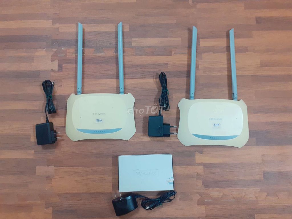 Wifi 2 râu và cục Swich