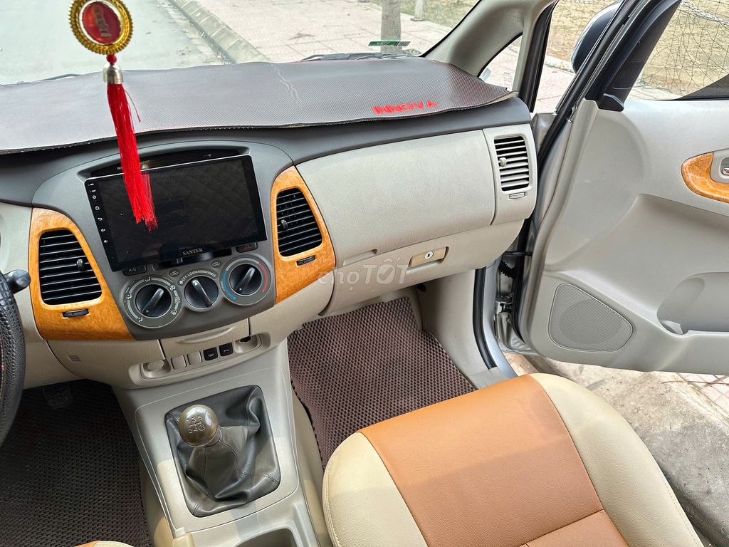 Toyota INNOVA 2.0G cuối 2010 1 chủ biển 4 số 30Y. Mua bán Ô tô tại Huyện Sóc Sơn Hà Nội được đăng bởi Salon Auto Đào Hằng hình 18