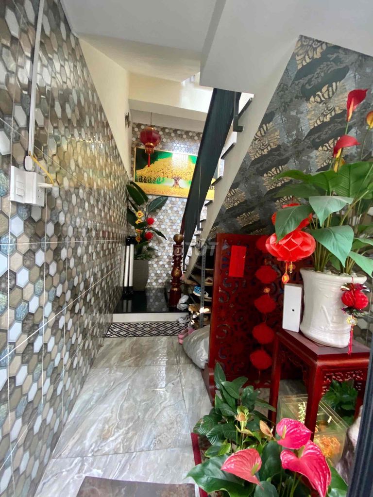 Bán nhà một trệt ba lầu mặt tiền tiện lợi kinh doanh, văn phòng Vvvv. Mua bán văn phòng, mặt bằng kinh doanh tại Thành phố Thủ Đức Tp Hồ Chí Minh được đăng bởi ly thi my phuong hình 5