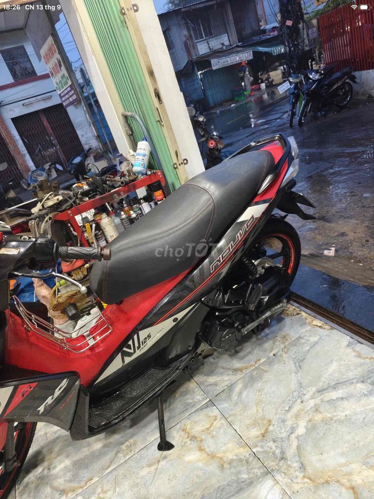 Yamaha Nouvo 6 2014 красно-черный для работы в Grab