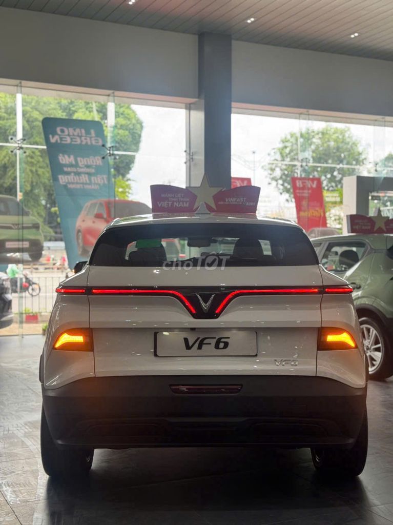 VINFAST VF6 VAY 90% TỔNG ƯU ĐÃI  HƠN 60 TRIỆU. Mua bán Ô tô tại Quận Tân Phú Tp Hồ Chí Minh được đăng bởi Chí Nhân VinFast hình 5