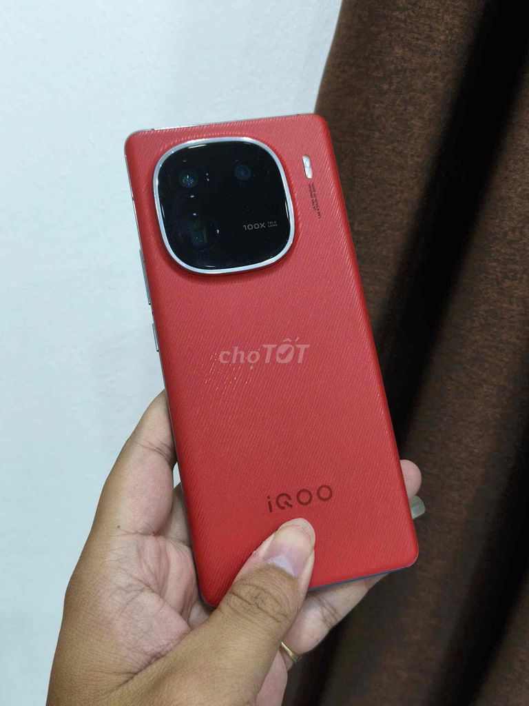 iQOO 12 Pro 16GB/256GB Đỏ Lưng da. Mua bán Điện thoại tại Huyện Tri Tôn An Giang được đăng bởi TRUONG IT hình 1