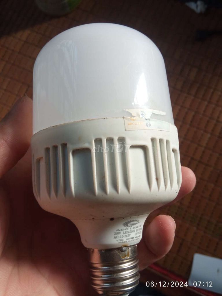 Bóng đèn led 220v 18w