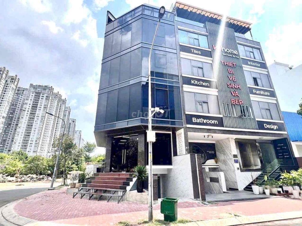 CHO THUÊ CĂN GÓC 3 MẶT TIỀN- CÓ THANG MÁY- 75 triệu