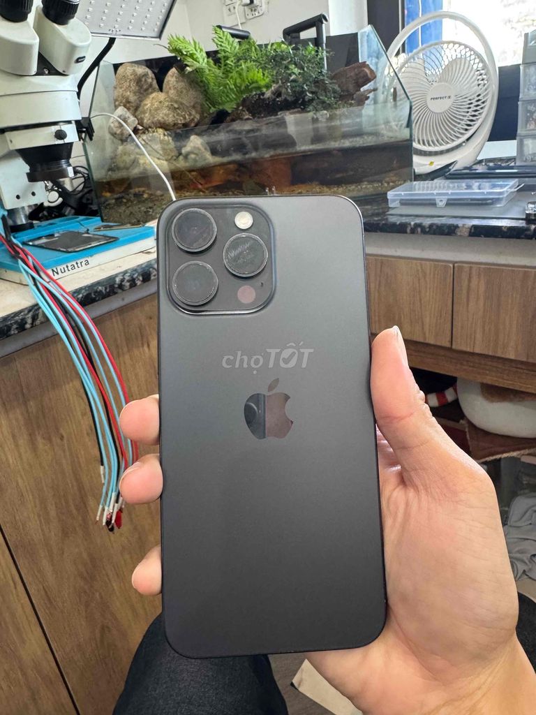 Apple iPhone 15 Pro Max Đen Đã sử dụng. Mua bán Điện thoại tại Thành phố Huế Thừa Thiên Huế được đăng bởi Pan Phone hình 1