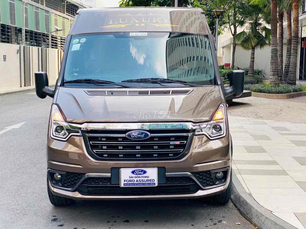 Hãng Ford bán Transit 2021 lướt 1 chủ đã test hãng