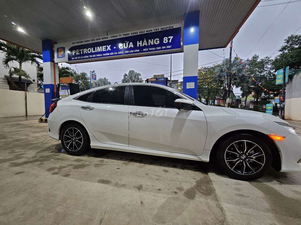 Honda Civic Bản G 2020 màu trắng, số tự động. Mua bán Ô tô tại Thành phố Gia Nghĩa Đắk Nông được đăng bởi trần quang tiến hình 4