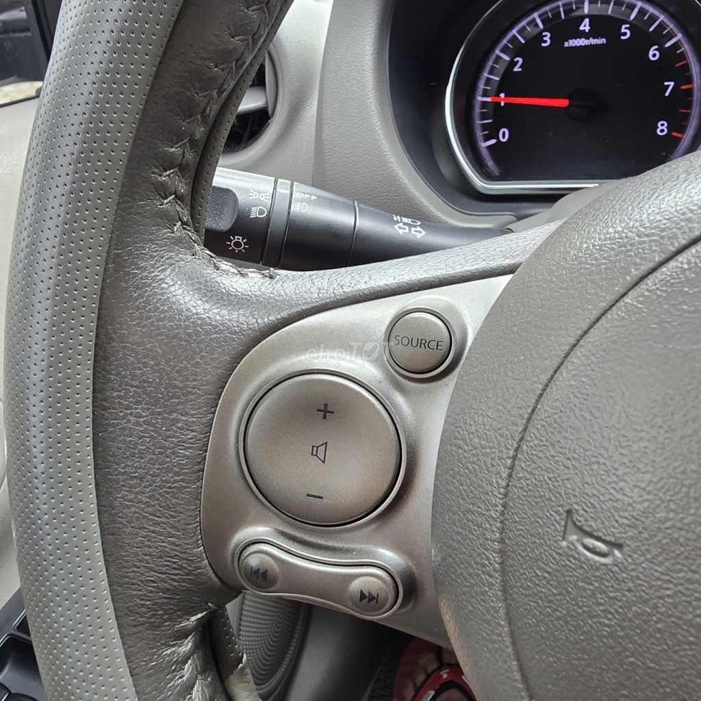 Nissan Sunny 2014  - 70000 km. Mua bán Ô tô tại Quận Ngũ Hành Sơn Đà Nẵng được đăng bởi Anh Hùng hình 8