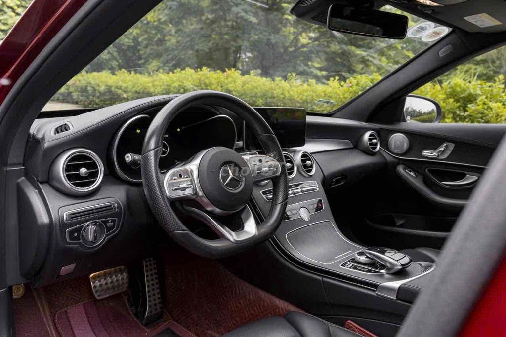 C300_AMG model 2020 màu đỏ cá nhân đẹp xuất sắc. Mua bán Ô tô tại Quận 7 Tp Hồ Chí Minh được đăng bởi Dương Phương hình 12
