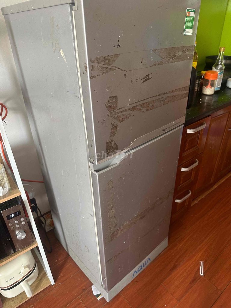 Tủ lạnh Aqua 2 ngăn Xám. Mua bán Tủ lạnh tại Huyện Chương Mỹ Hà Nội được đăng bởi Nguyễn Minh Nguyệt hình 1