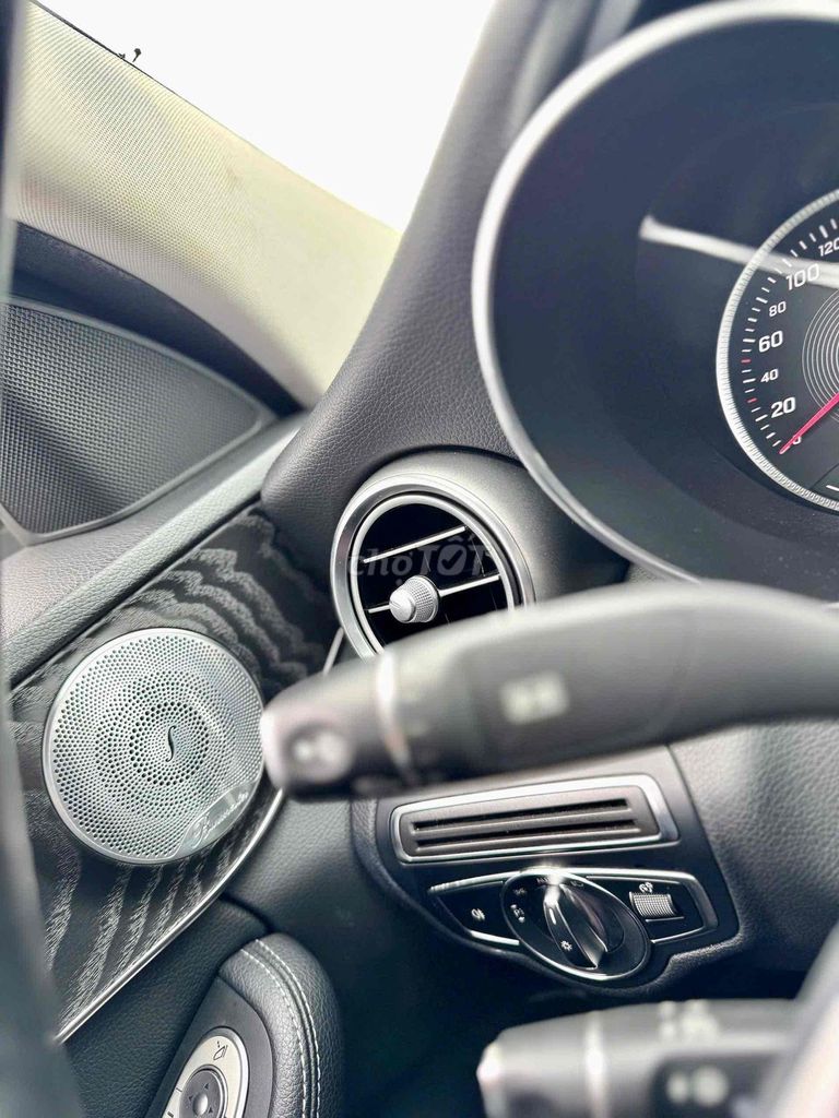 Mercedes Benz C Class 2018 C200 - Cực Đẹp. Mua bán Ô tô tại Thành phố Quảng Ngãi Quảng Ngãi được đăng bởi Trần Minh Thông hình 12