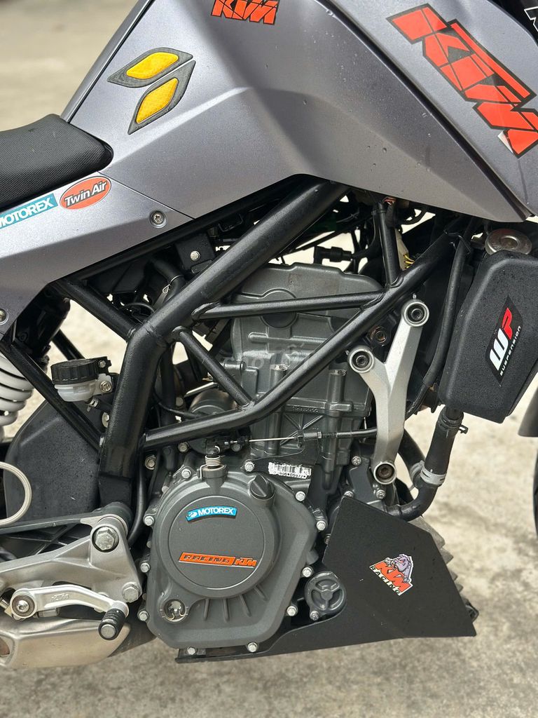 KTM Duke 200 Xám. Mua bán Xe máy tại Quận Hà Đông Hà Nội được đăng bởi Phú Lý hình 11