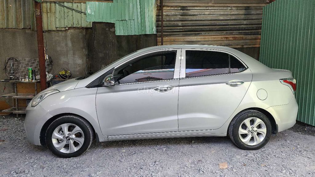 Hyundai i10 2018 Sedan 1.2 MT - 105000 km. Mua bán Ô tô tại Quận 12 Tp Hồ Chí Minh được đăng bởi ô tô Lê Ân Sài Gòn hình 4