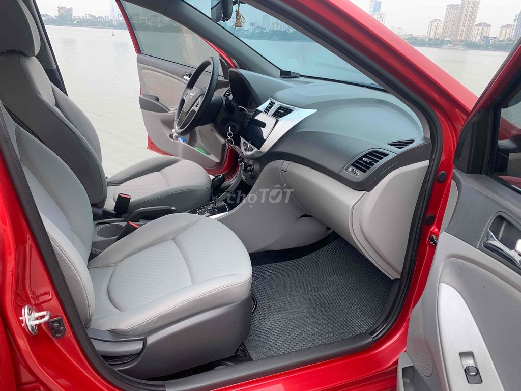 Hyundai Accent 2014 1.4 AT Hatchback nhập khẩu. Mua bán Ô tô tại Quận Tây Hồ Hà Nội được đăng bởi anh hữu hình 11