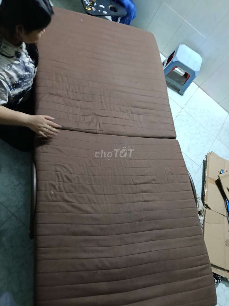 Giường gấp Nệm 90x190m. Mua bán Giường, chăn ga gối nệm tại Quận Tân Phú Tp Hồ Chí Minh được đăng bởi Thanh Phong hình 1