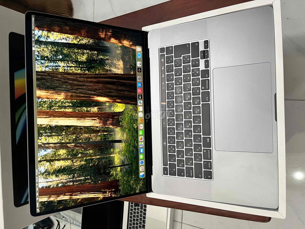 Bán macbook pro 2019 bản 16ing i7/16Gb/512