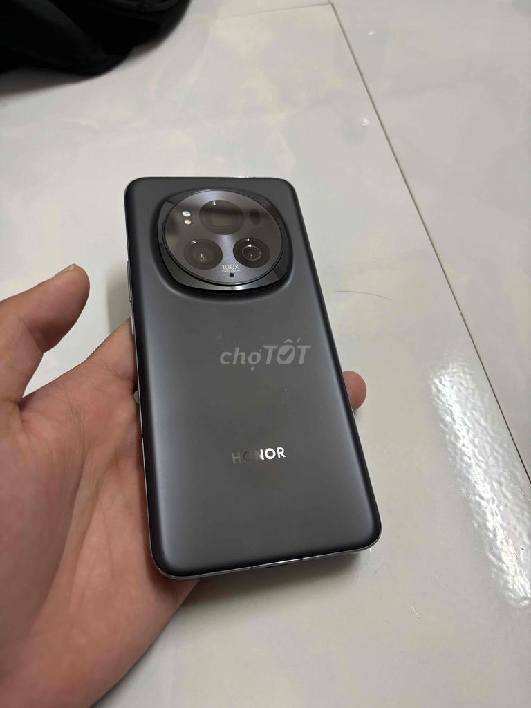 Honor Magic 6 Pro 256GB Đen. Mua bán Điện thoại tại Huyện Châu Thành Bến Tre được đăng bởi QuocDuong Mobile hình 1