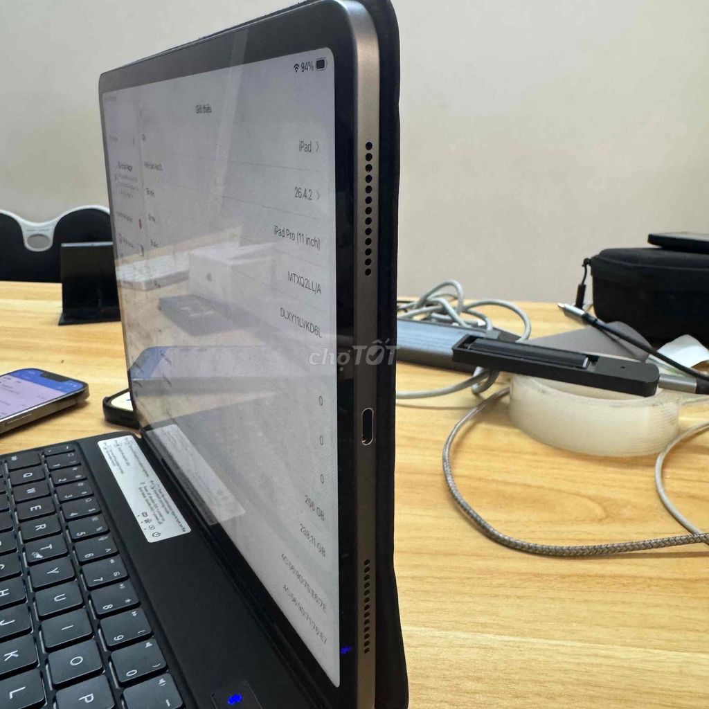 iPad pro 11” 2018 256g phim magic và bút. Mua bán Máy tính bảng tại Quận 3 Tp Hồ Chí Minh được đăng bởi Phúc Nguyễn hình 1