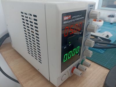 Máy cấp nguồn DC Uni-Trend UTP3315TFL-II 5A 30V. Mua bán Đồ chuyên dụng, Giống nuôi trồng tại Quận Hà Đông Hà Nội được đăng bởi Thang Phan