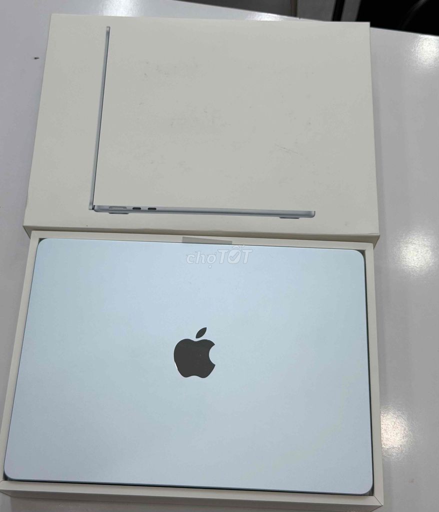 Macbook Air M4 13.6 inch 16GB/256GB sạc 7L Bh 3/27. Mua bán Laptop tại Quận Ninh Kiều Cần Thơ được đăng bởi Quý Mobile Cần thơ hình 1