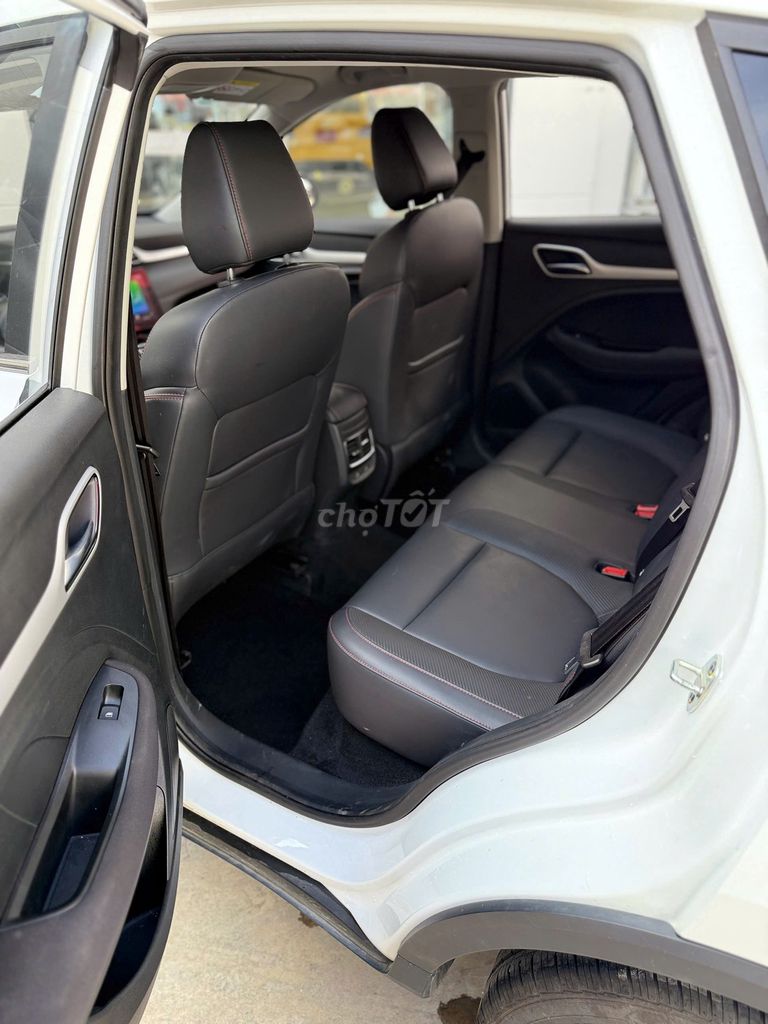 ZS STD TRẮNG chạy 11.000 km,chính hãng thanh lý. Mua bán Ô tô tại Quận 6 Tp Hồ Chí Minh được đăng bởi MG USED CARS KINH DƯƠNG VƯƠNG hình 5