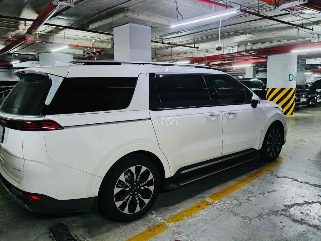 Kia Carnival 2024 2.2DSignature máy dầu,chính hãng