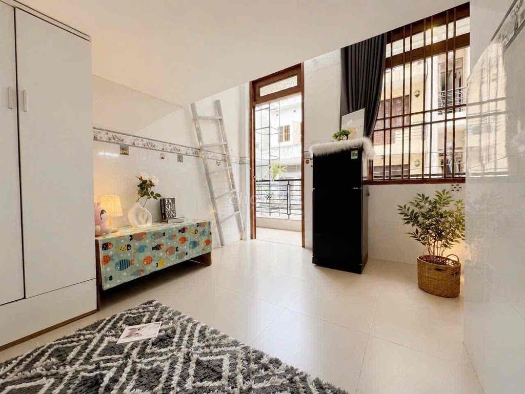 Duplex ban công full NT nhà ga T3