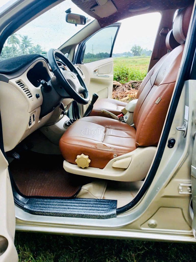 Toyota Innova 2006 G - 250 km. Mua bán Ô tô tại Huyện Chư Sê Gia Lai được đăng bởi  Không chín ba bốn tám bảy một một  Bốn tám hình 7