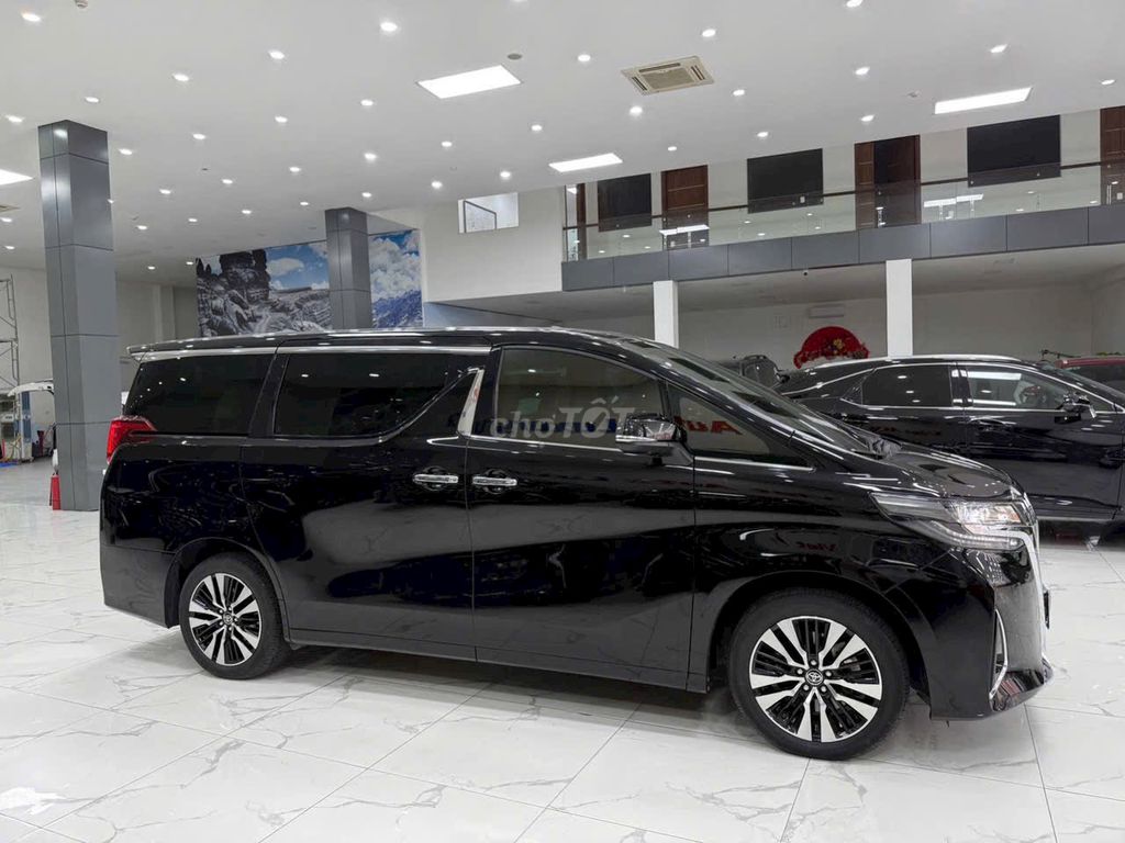 Bán Toyota Alphard sản xuất 2022, sơn Zin 99%.. Mua bán Ô tô tại Quận 1 Tp Hồ Chí Minh được đăng bởi Mr Hợi  hình 3