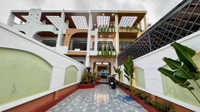 NHÀ 3 TẦNG 161M2 SAU LƯNG CHỢ TRUNG THÀNH TẶNG FULL NỘI THẤT. Mua bán nhà ở tại Huyện Cần Đước Long An được đăng bởi Vũ Thiên