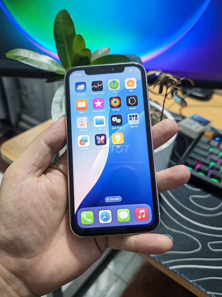 Apple iPhone XR 64GB Trắng Mỹ 98%. Mua bán Điện thoại tại Quận Bình Tân Tp Hồ Chí Minh được đăng bởi Tân Phạm hình 1