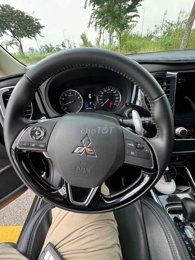 Mitsubishi Outlander 2021 2.0 CVT - 45000 km. Mua bán Ô tô tại Thành phố Thủ Đức Tp Hồ Chí Minh được đăng bởi tran van thai hình 1