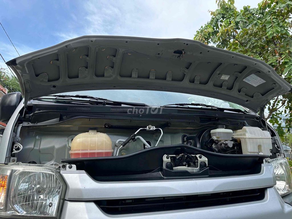 Toyota Hiace 2014 máy dầu - Xe đưa đón chuyên gia. Mua bán Ô tô tại Quận Bình Tân Tp Hồ Chí Minh được đăng bởi Xe Cũ Giá Tốt Bình Tân hình 6