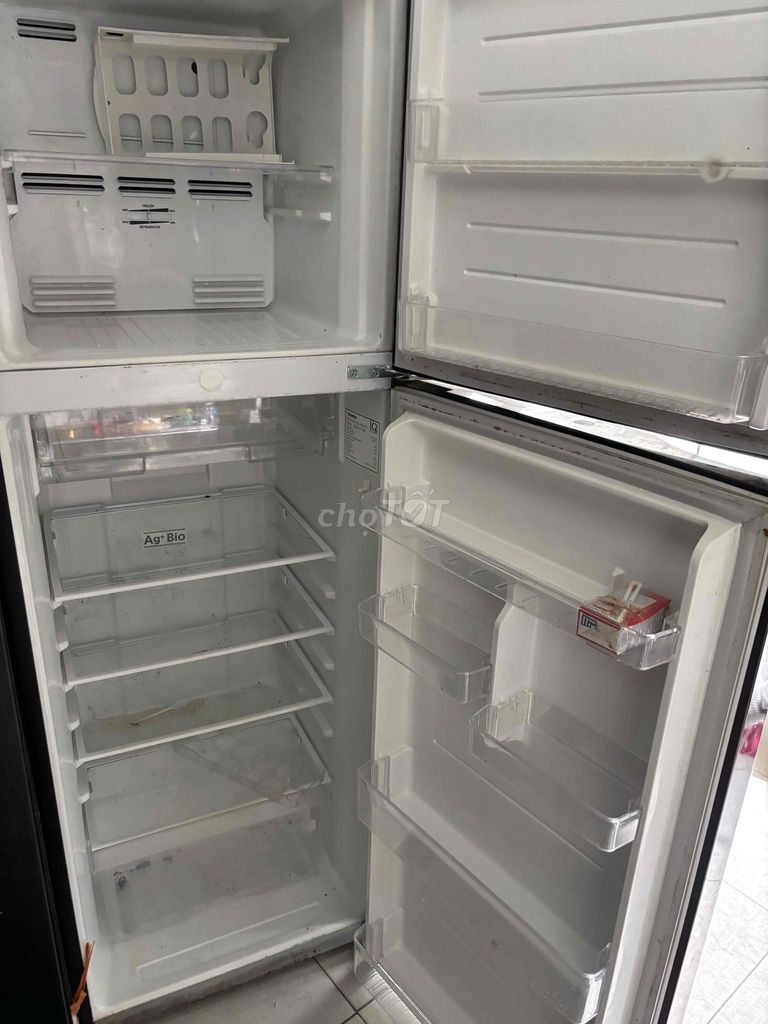 Tủ lạnh Toshiba 253L. Mua bán Tủ lạnh tại Quận Nam Từ Liêm Hà Nội được đăng bởi phan trung hình 1