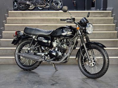 W175 BLACK STYLE MODEL 2023 BIỂN HÀ NỘI ODO 3000. Mua bán Xe máy tại Quận Tây Hồ Hà Nội được đăng bởi Tu Phamanh