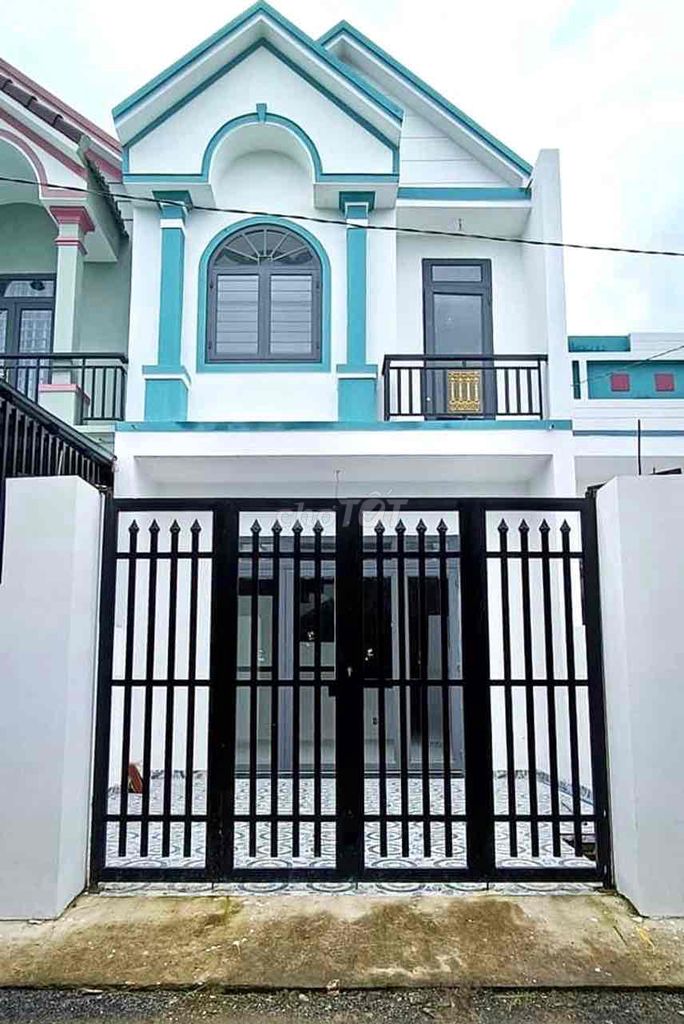 Bán nhà 1 lầu 1 trệt sổ riêng thổ cư Đồng Khởi nhận nhà 300 triệu